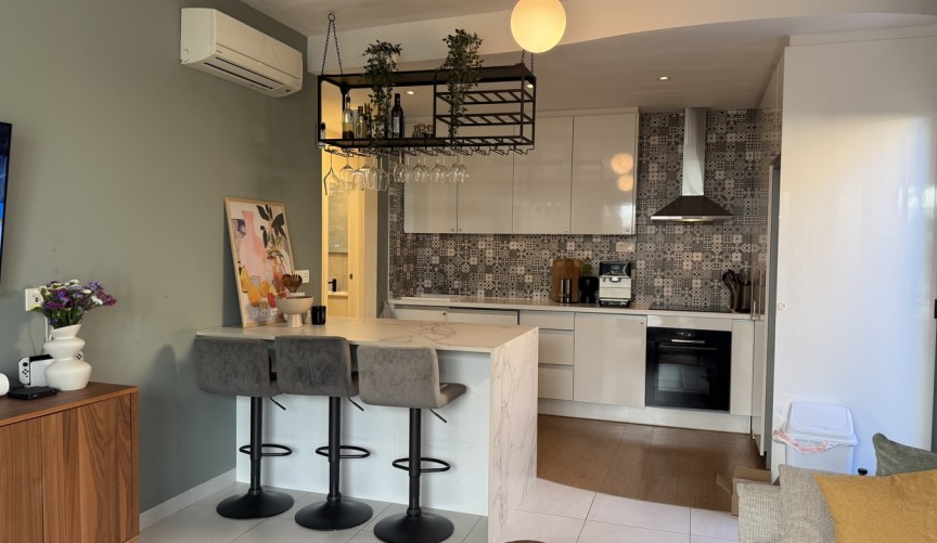 Resale - Villa -
La Zenia - Costa Blanca