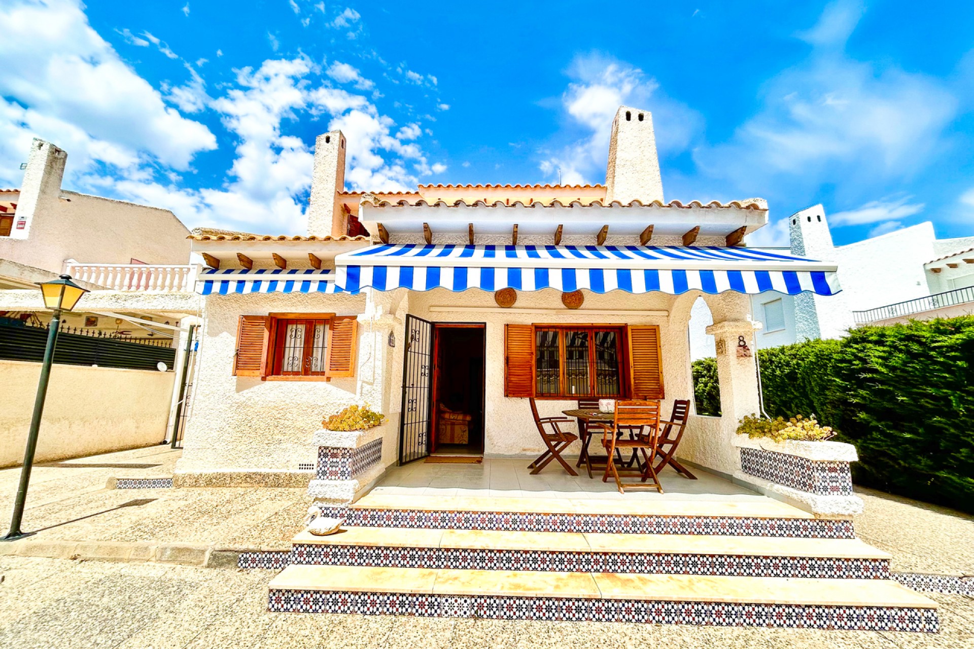 Resale - Villa -
La Zenia - Costa Blanca