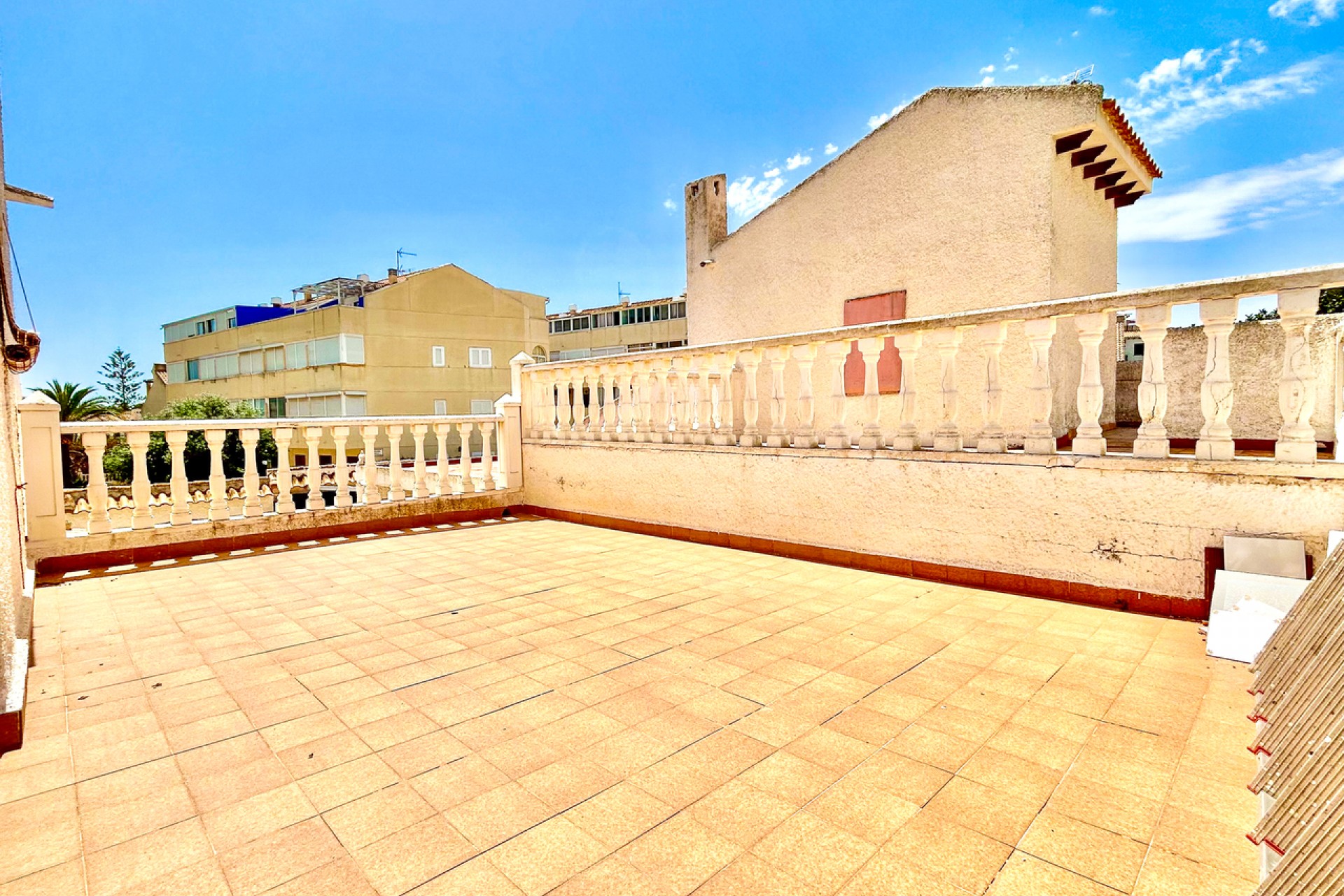 Resale - Villa -
La Zenia - Costa Blanca