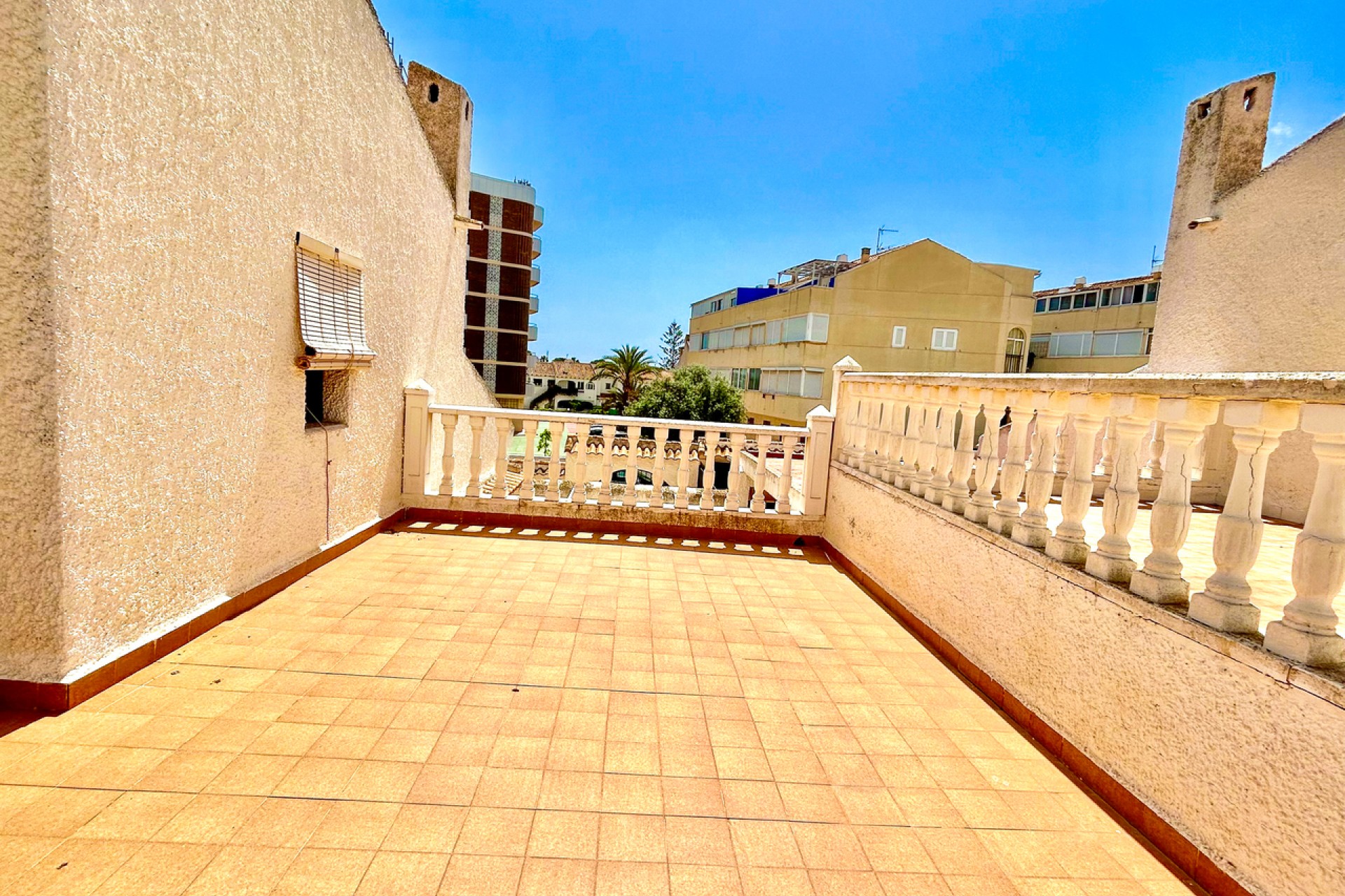 Resale - Villa -
La Zenia - Costa Blanca
