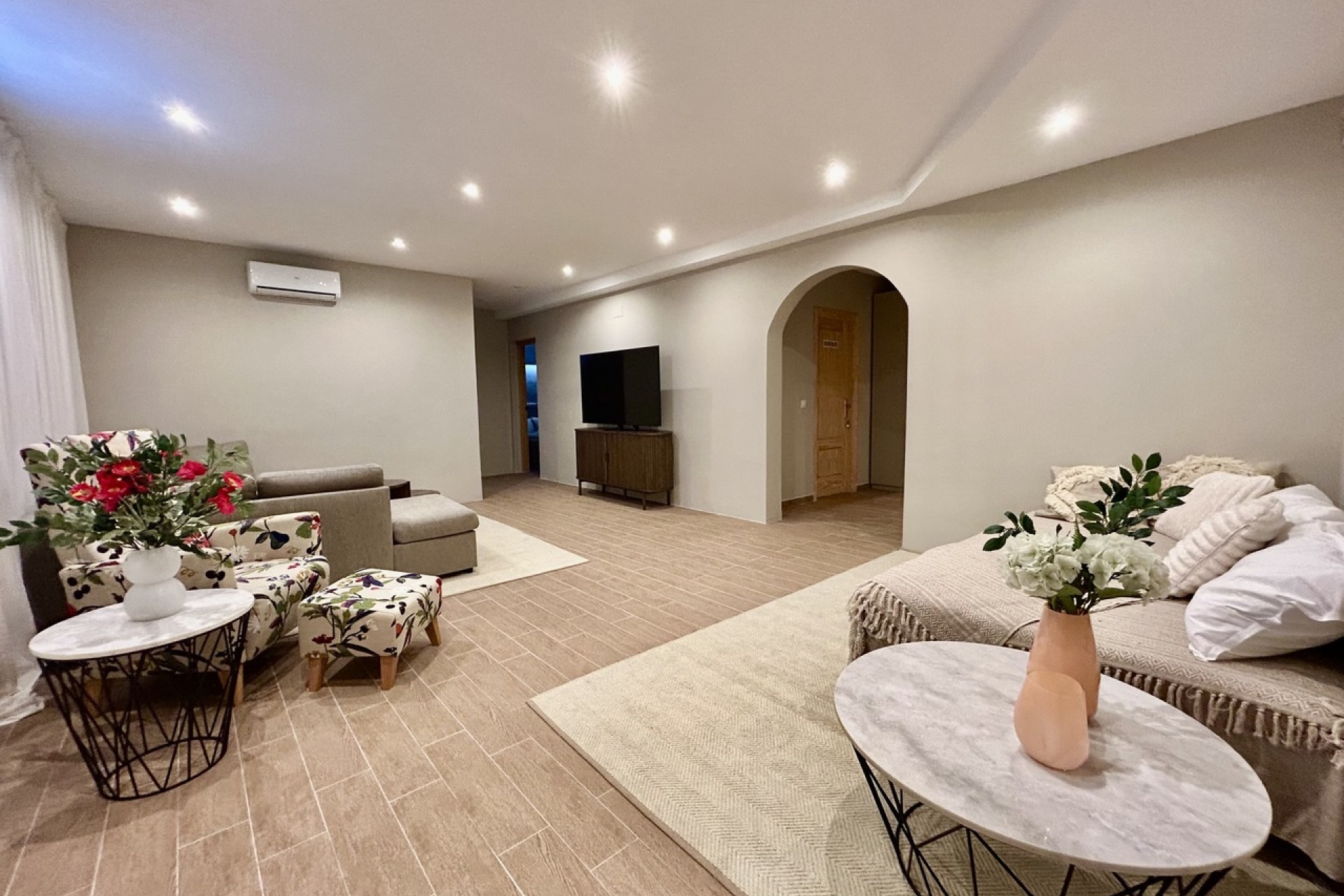 Resale - Villa -
La Zenia - Costa Blanca