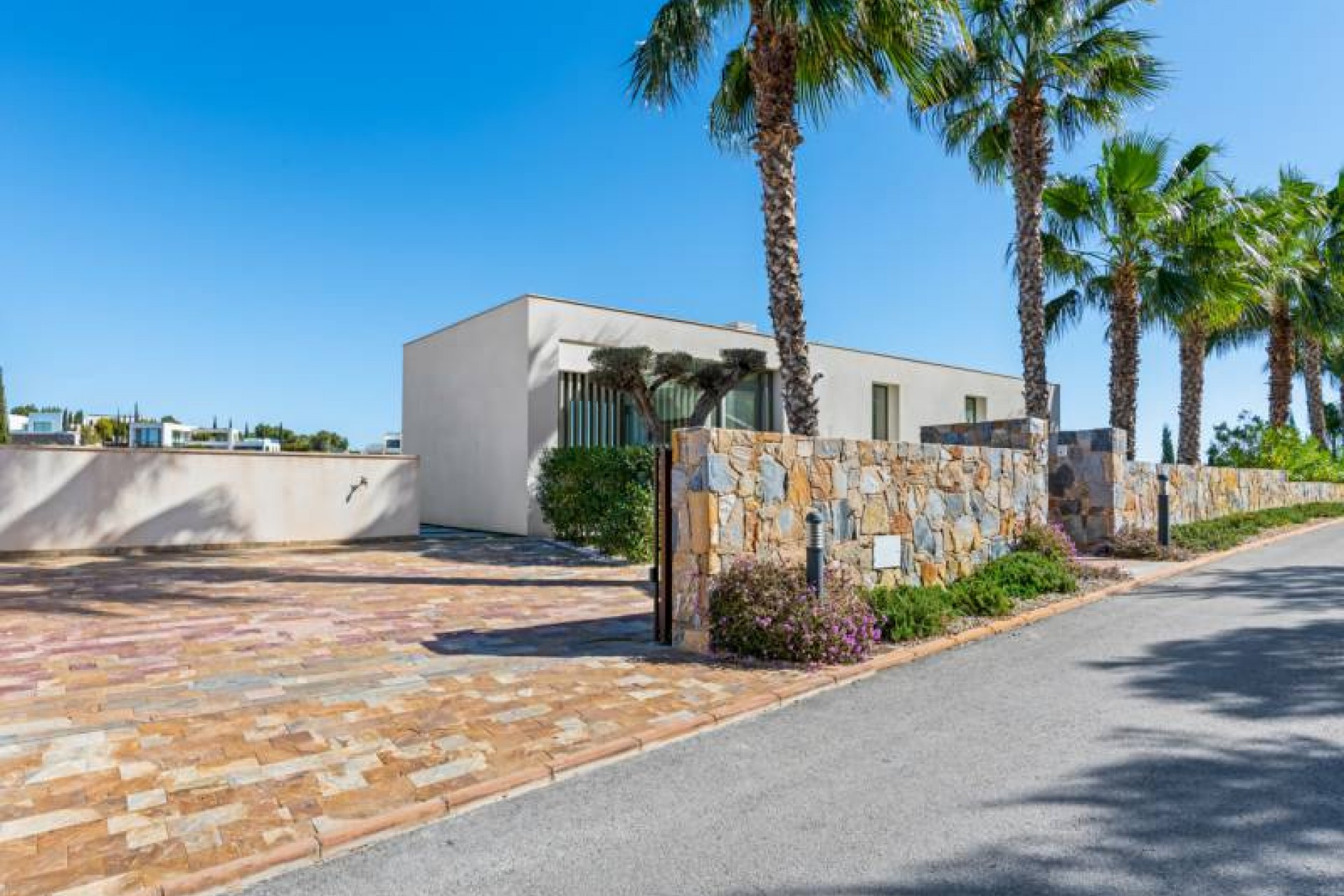 Resale - Villa -
Las Colinas Golf - Costa Blanca