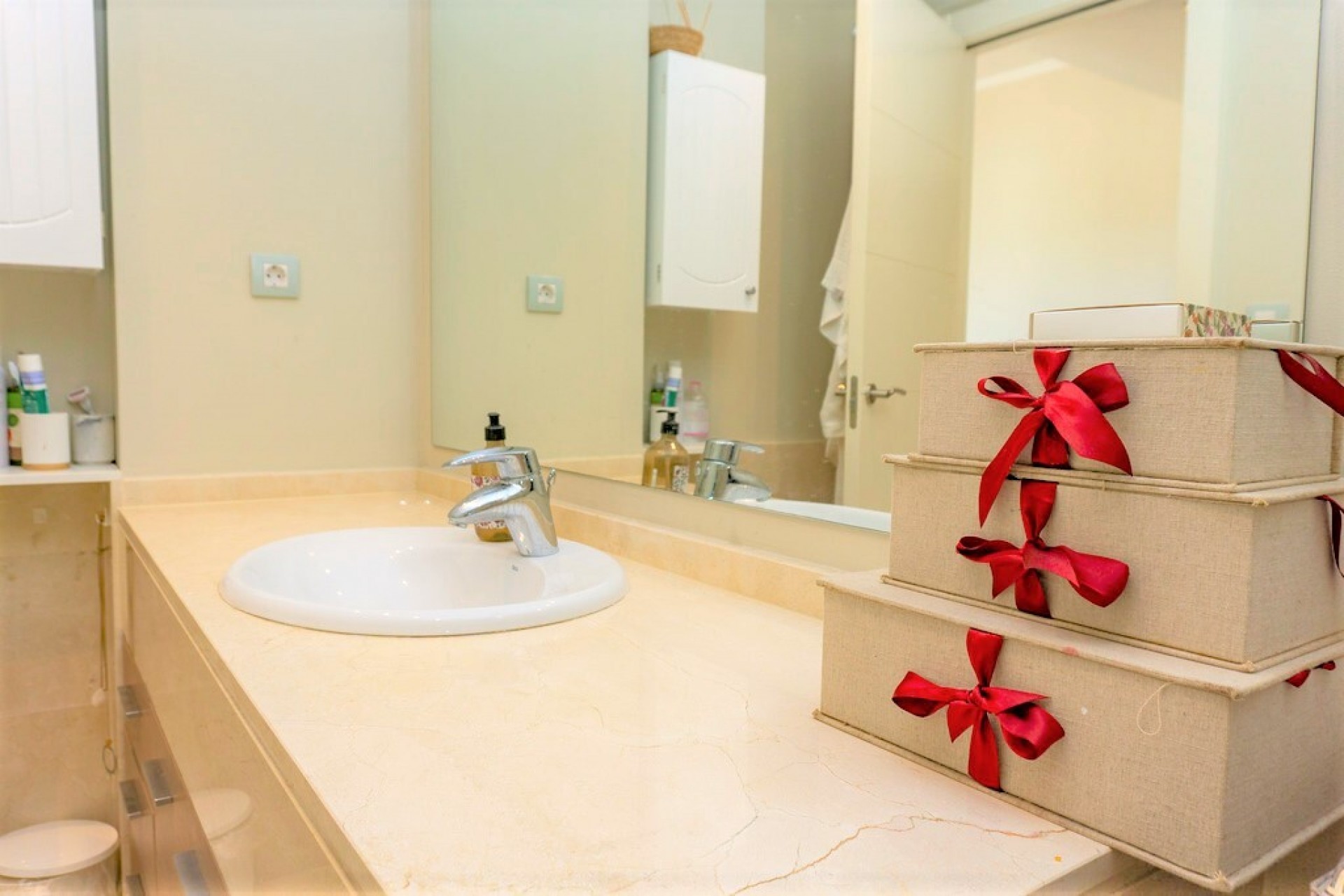 Resale - Villa -
Las Colinas Golf - Inland