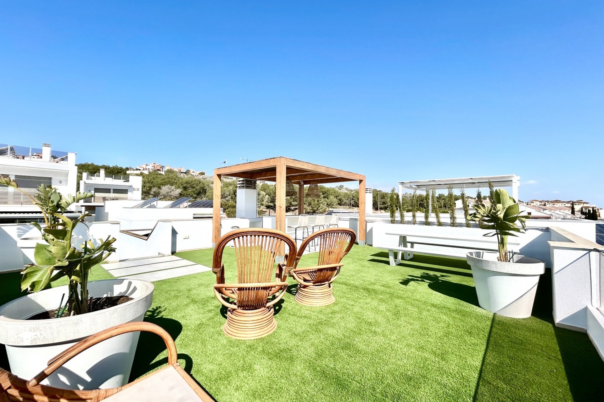 Resale - Villa -
Las Filipinas - Inland