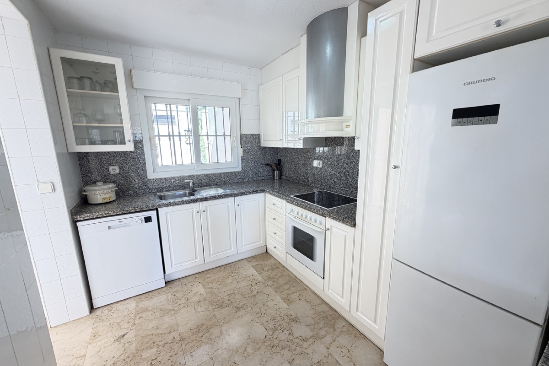 Resale - Villa -
Las Ramblas Golf - Inland