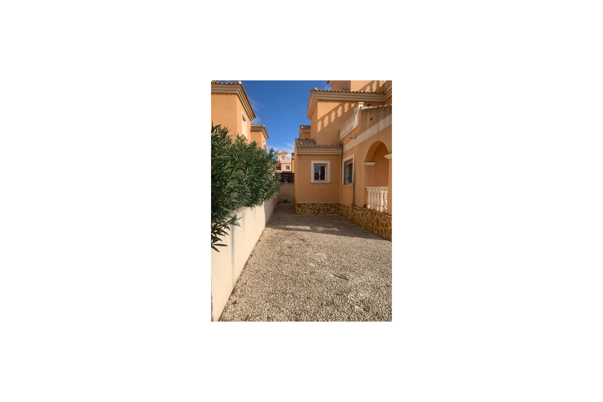 Resale - Villa -
Lo Crispin - Inland