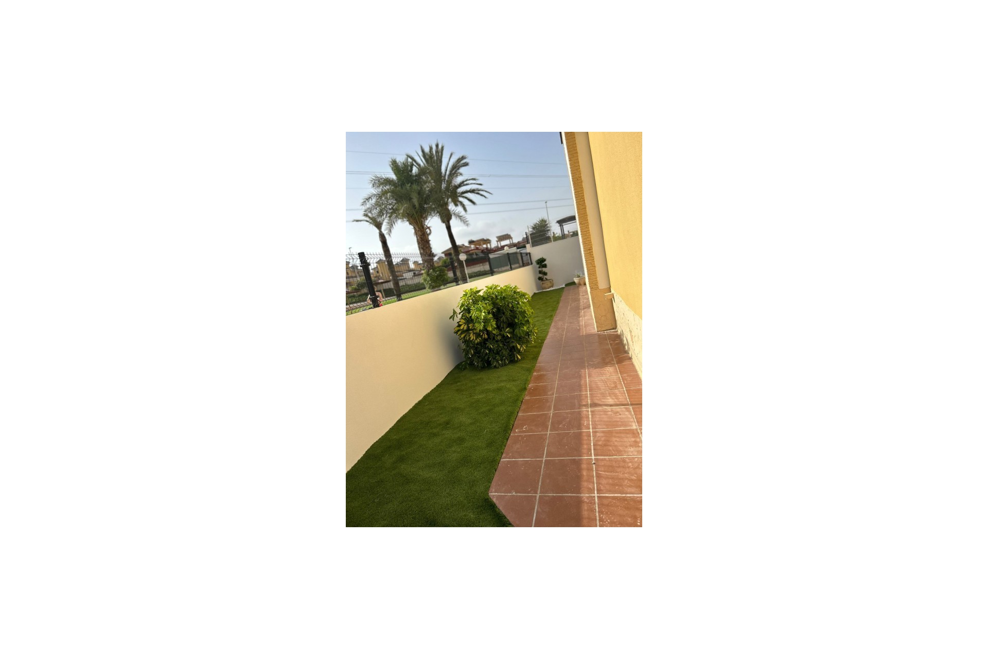 Resale - Villa -
Lo Crispin - Inland