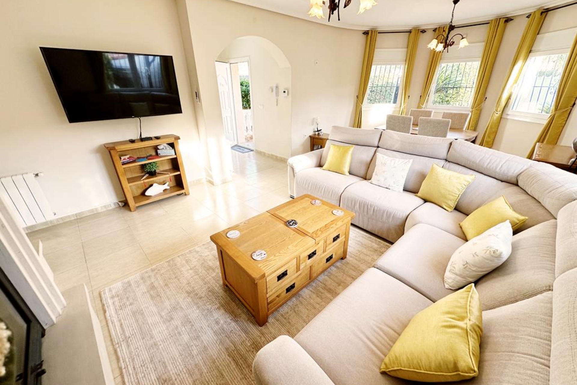 Resale - Villa -
Lo Santiago - Inland