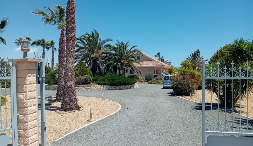 Resale - Villa -
Lorca - Costa Calida