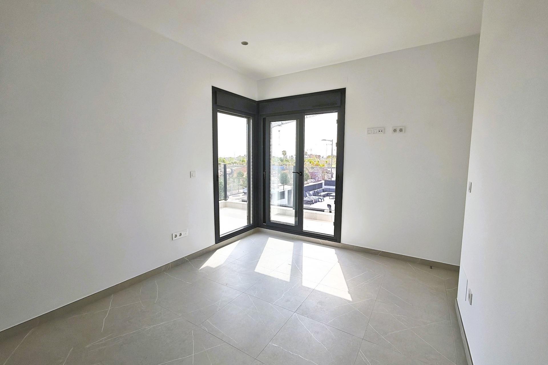 Resale - Villa -
Los Alcazares - Dolores De Pacheco-santa Rosalía