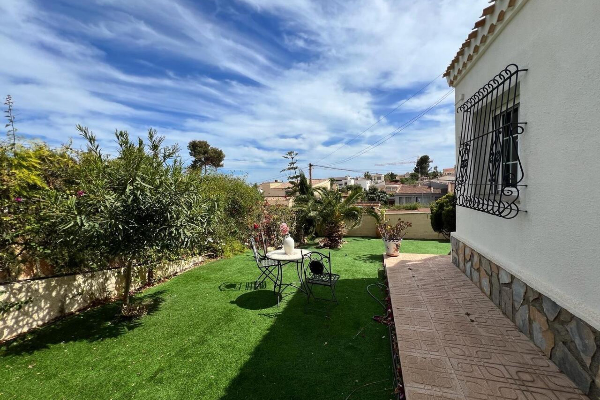 Resale - Villa -
Los Balcones - Costa Blanca