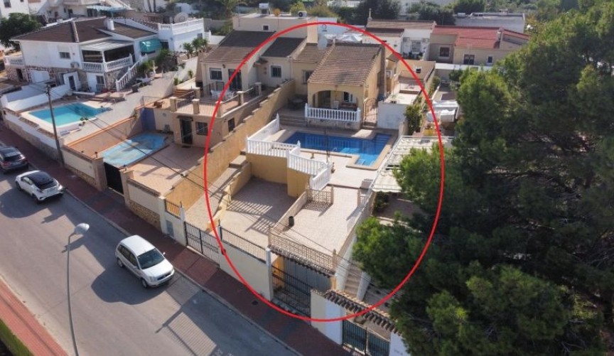 Resale - Villa -
Los Balcones - Costa Blanca