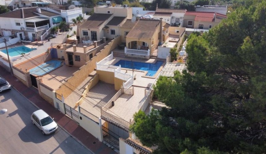 Resale - Villa -
Los Balcones - Costa Blanca