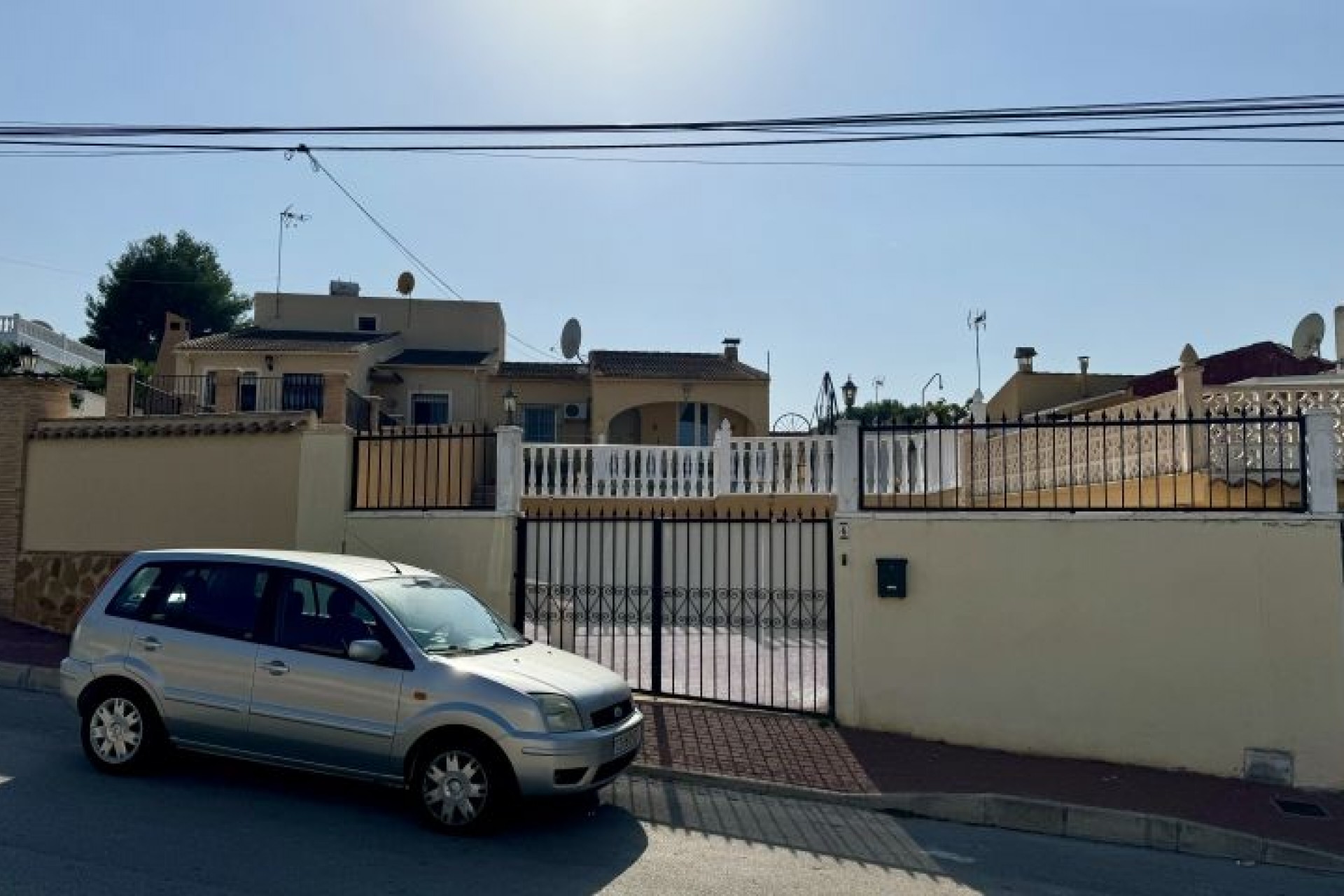 Resale - Villa -
Los Balcones - Costa Blanca