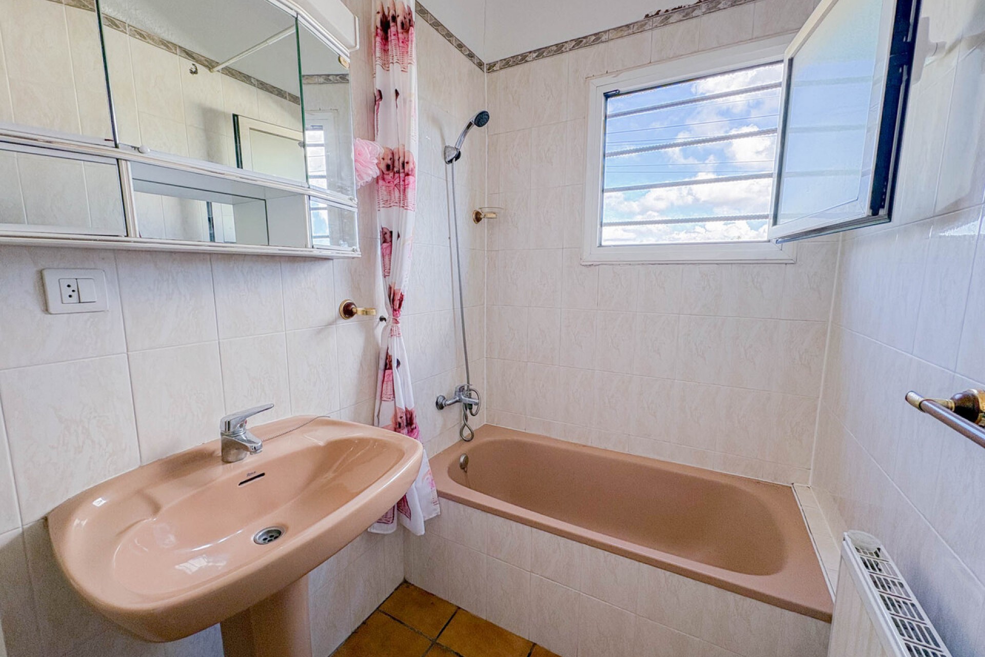 Resale - Villa -
Los Balcones - Costa Blanca