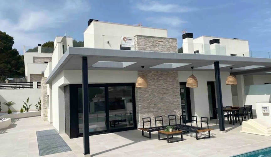 Resale - Villa -
Los Balcones - Costa Blanca