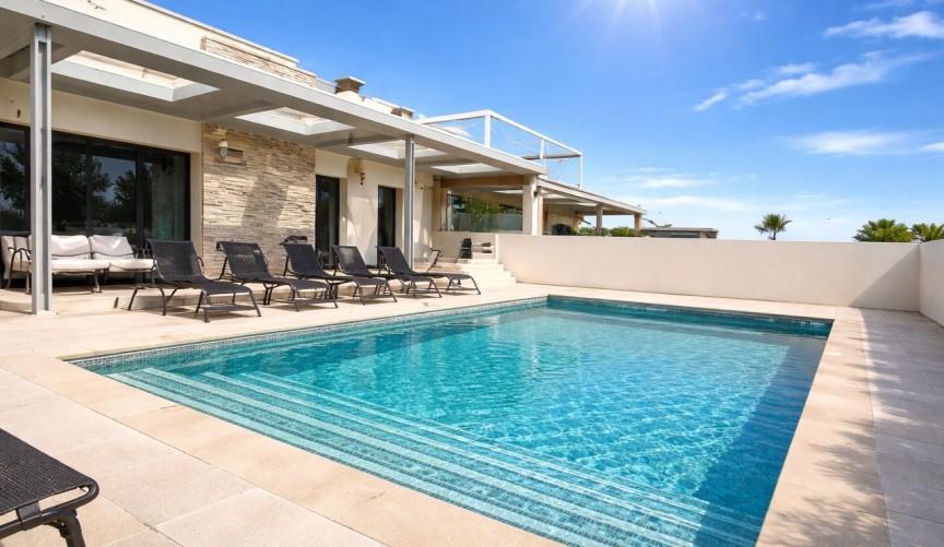 Resale - Villa -
Los Balcones - Costa Blanca