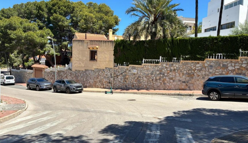 Resale - Villa -
Los Balcones - Costa Blanca