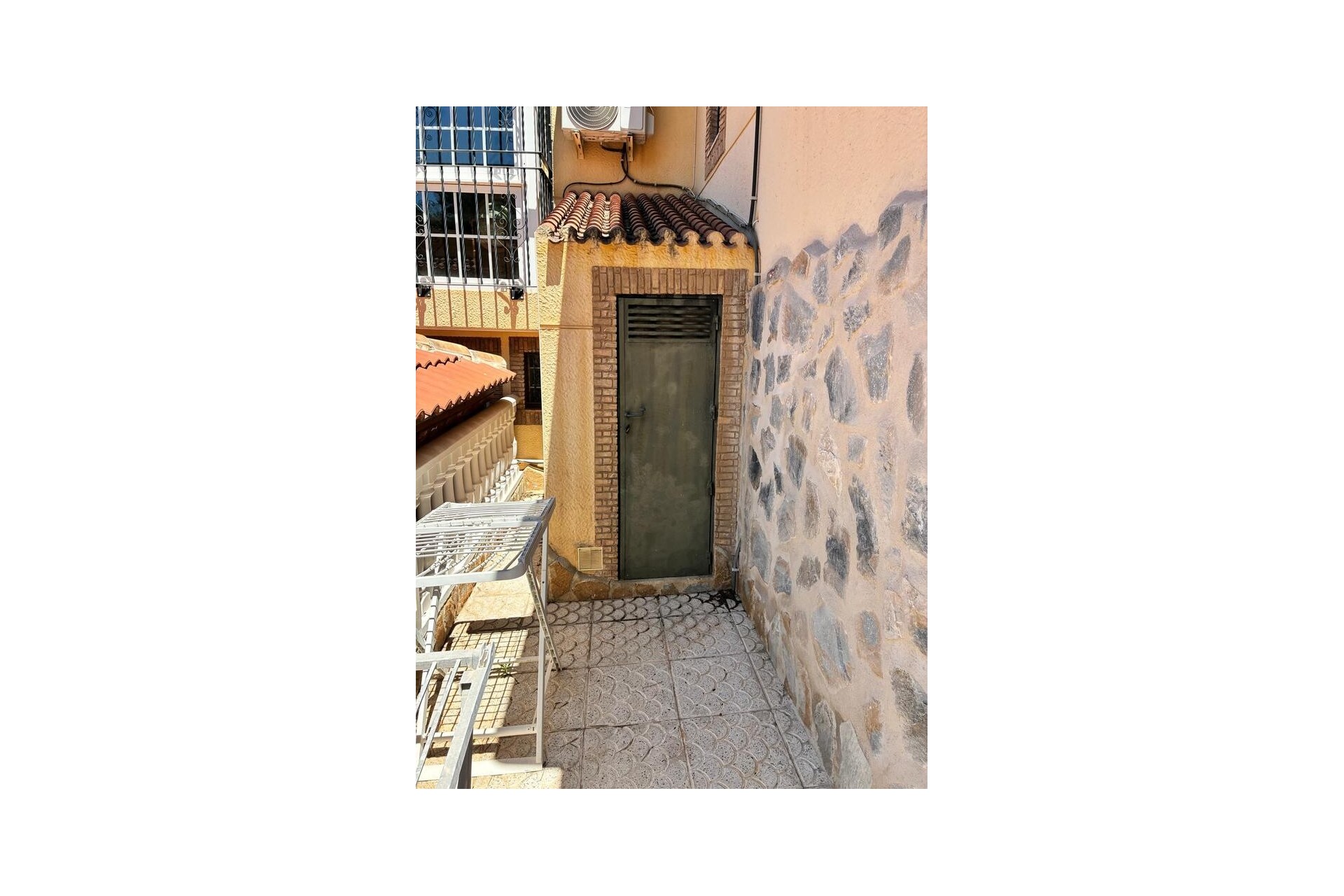 Resale - Villa -
Los Balcones - Costa Blanca