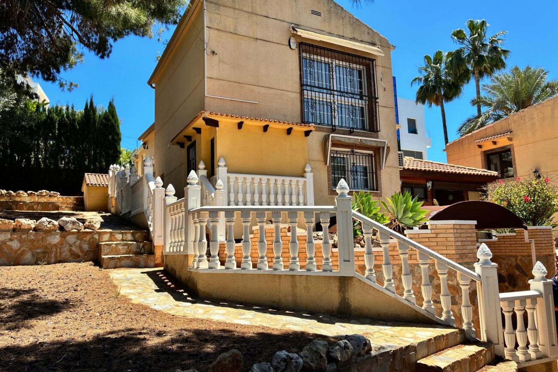 Resale - Villa -
Los Balcones - Costa Blanca