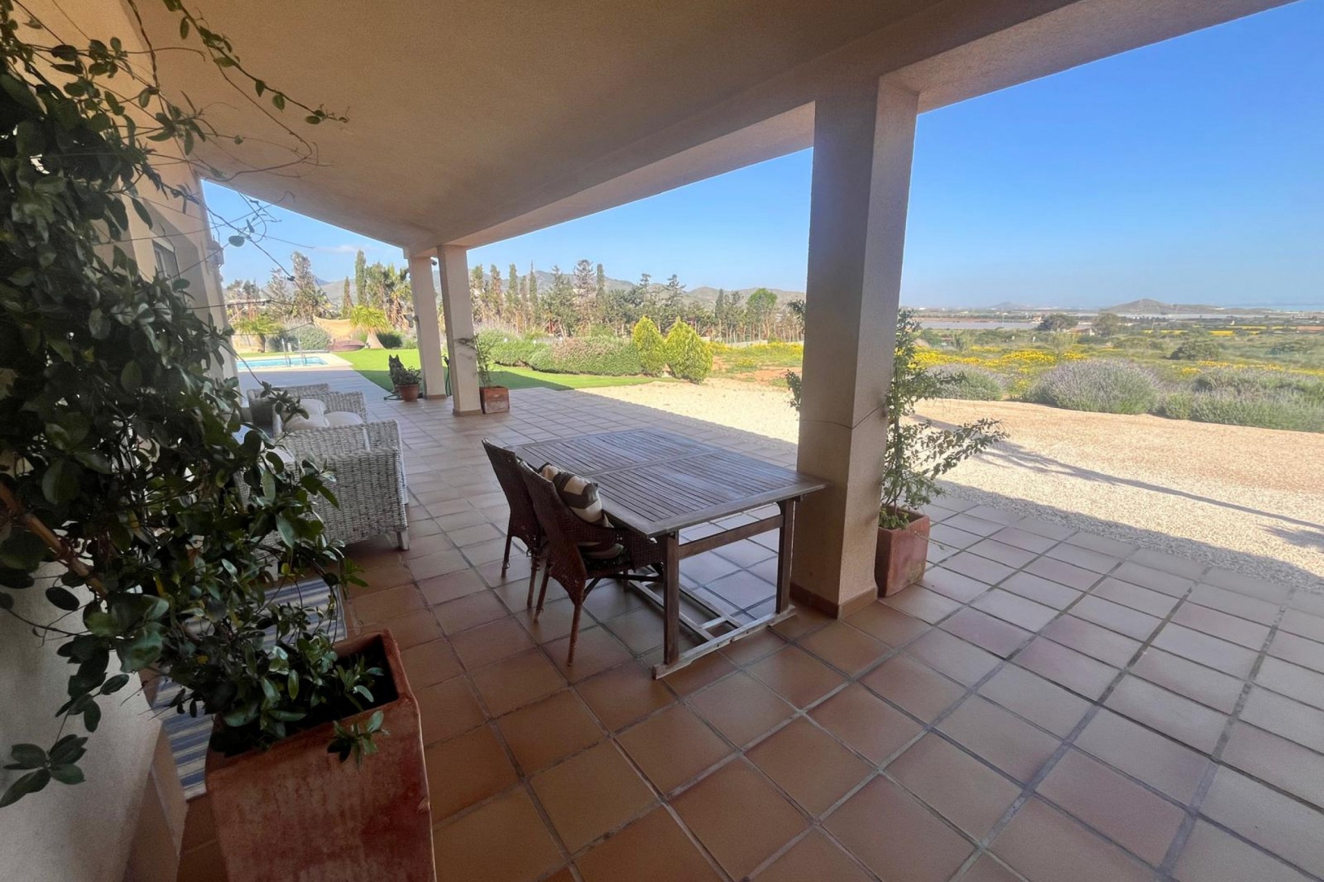Resale - Villa -
Los Belones - Inland