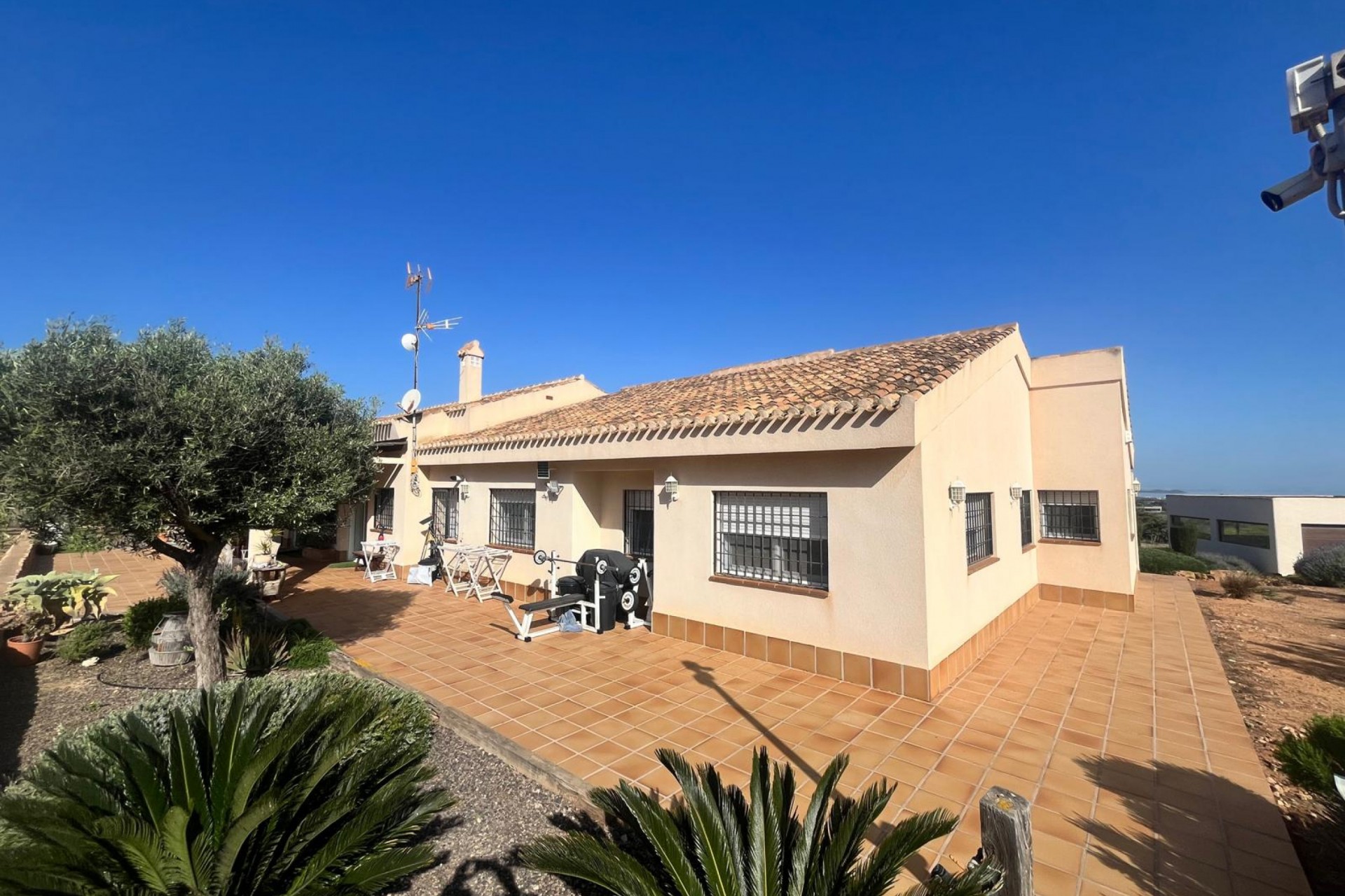 Resale - Villa -
Los Belones - Inland