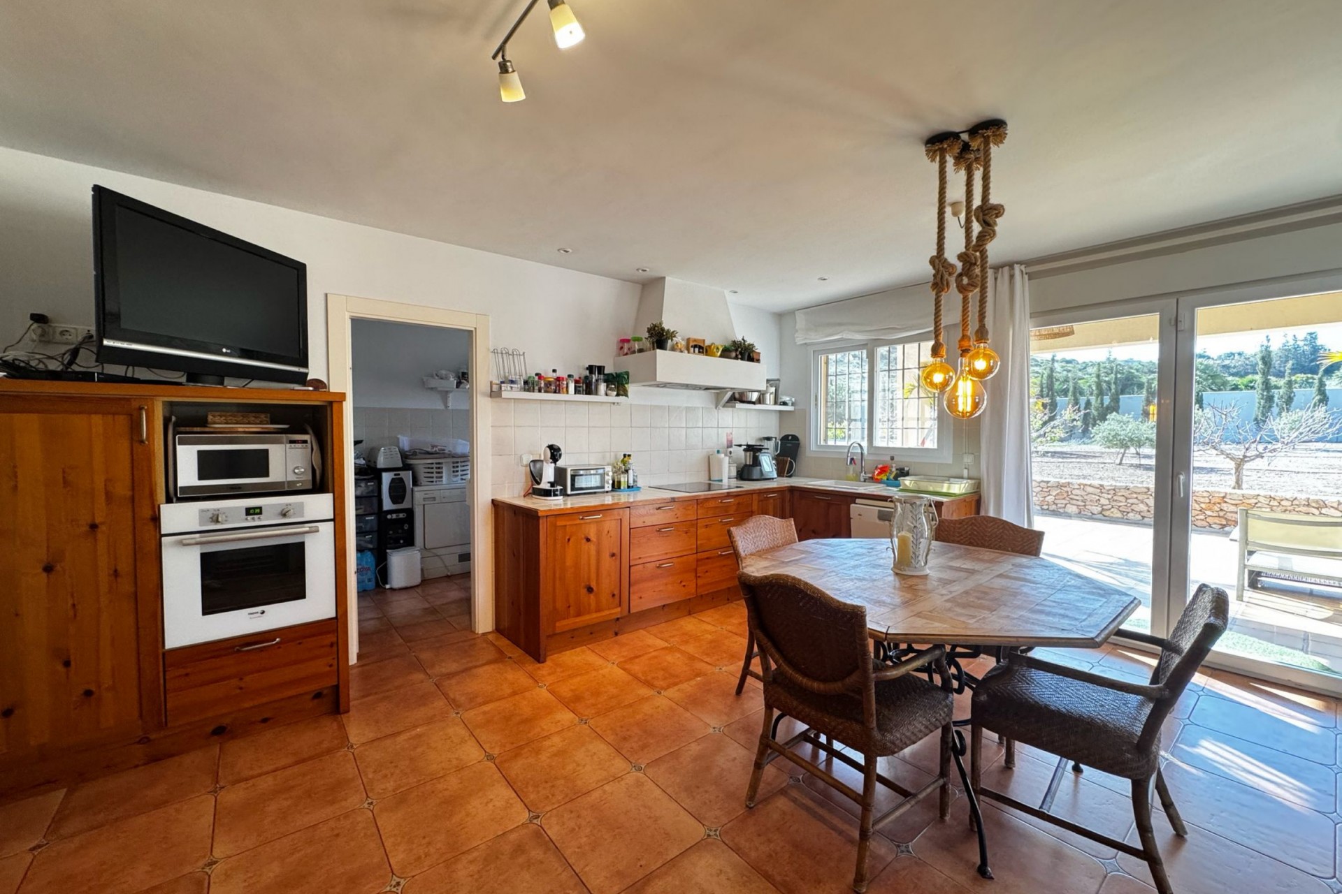 Resale - Villa -
Los Belones - Inland