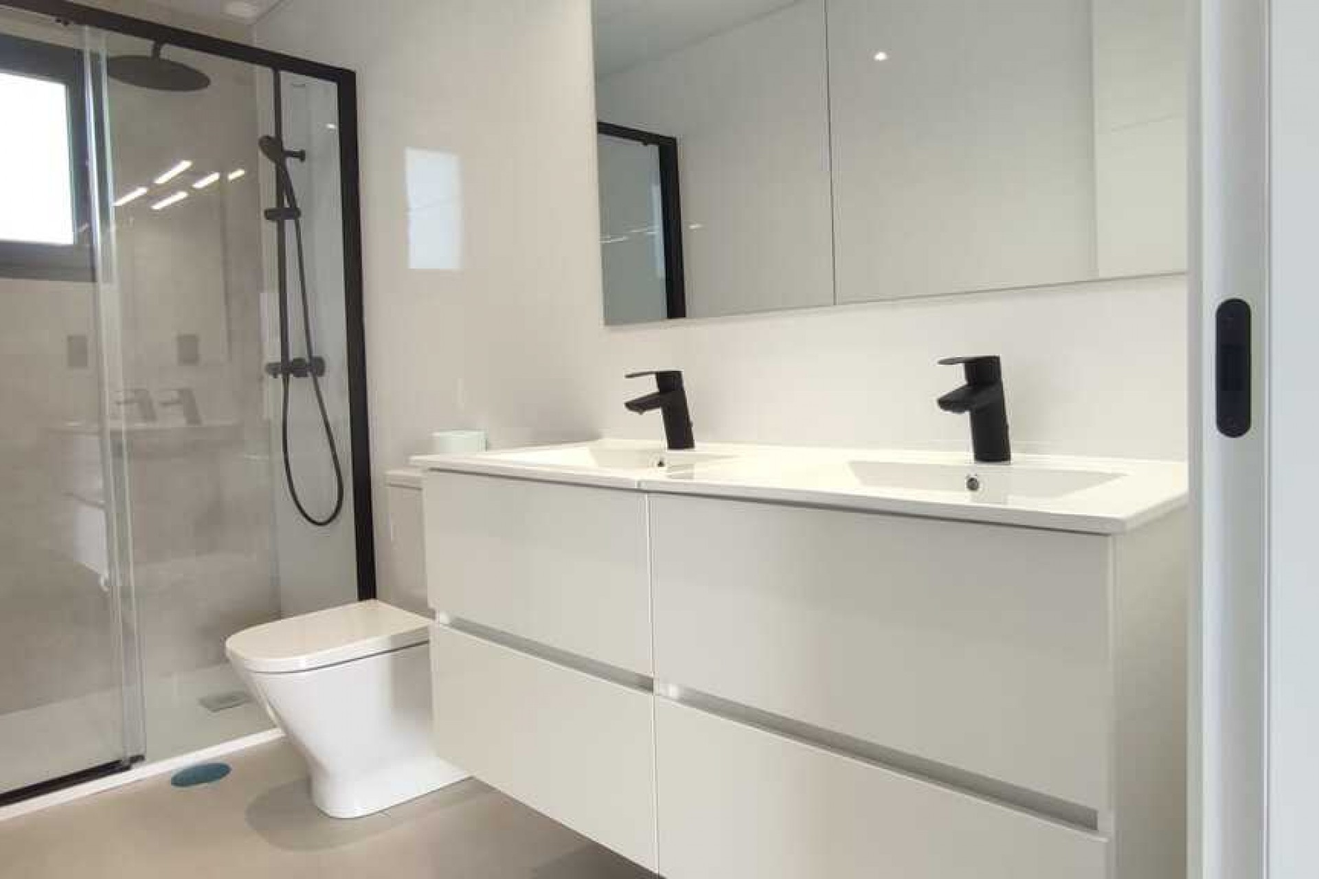 Resale - Villa -
Los Belones - Inland