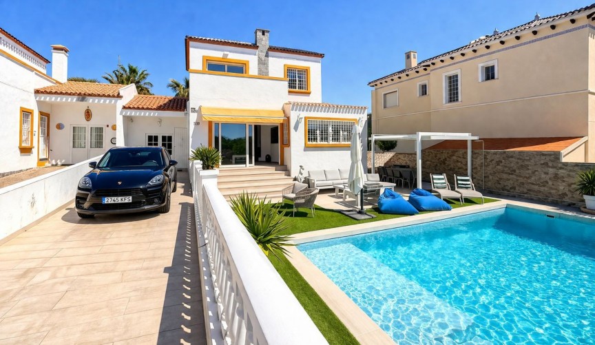 Resale - Villa -
Los Dolses - Inland