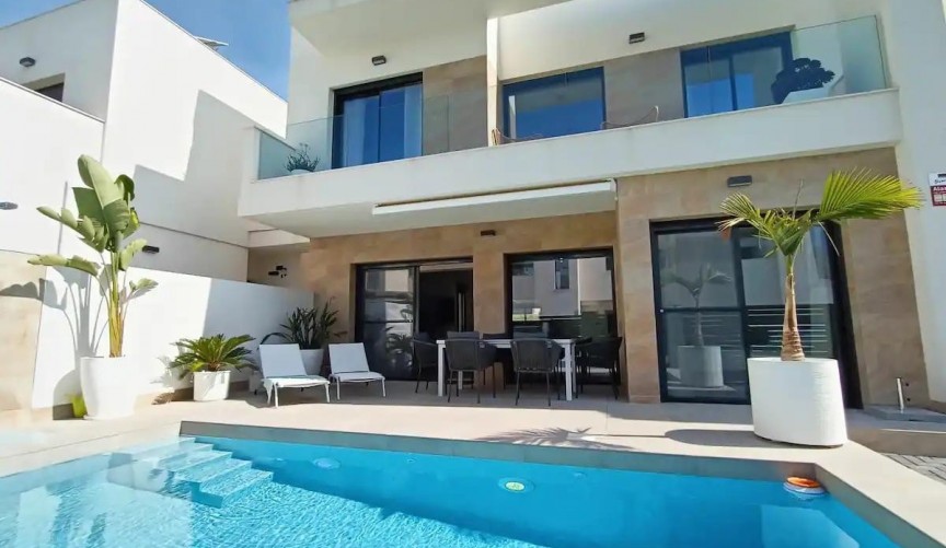 Resale - Villa -
Los Montesinos - Costa Blanca