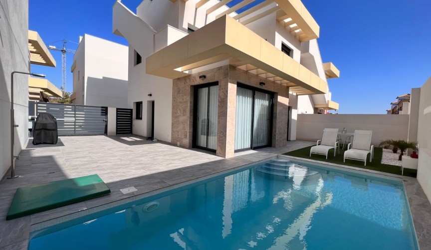 Resale - Villa -
Los Montesinos - Costa Blanca