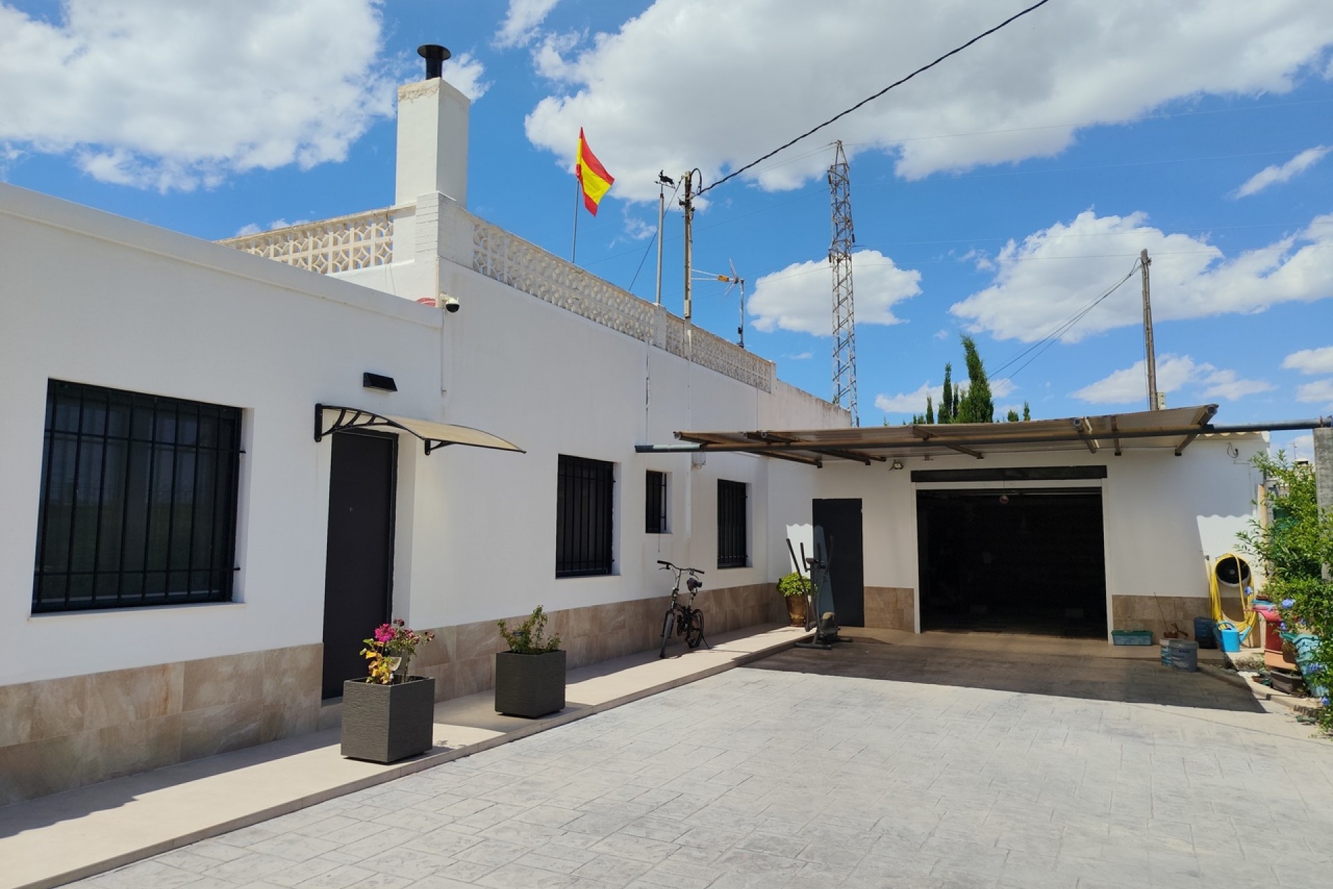 Resale - Villa -
Los Montesinos - Costa Blanca