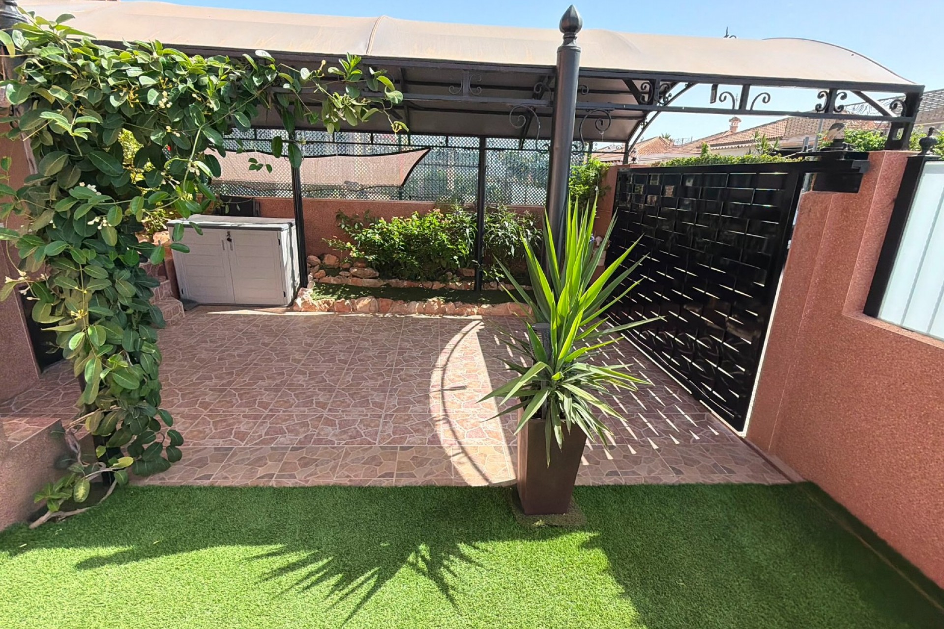 Resale - Villa -
Los Montesinos - Costa Blanca