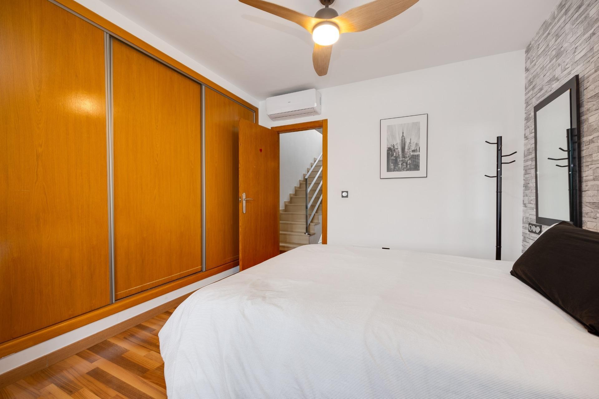 Resale - Villa -
Los Montesinos - La Herrada