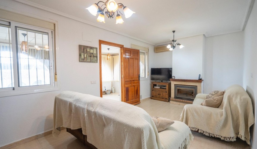 Resale - Villa -
Mazarron - Camposol