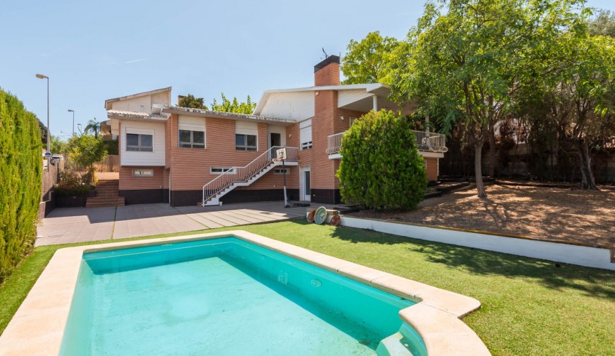 Resale - Villa -
Molina De Segura - Inland