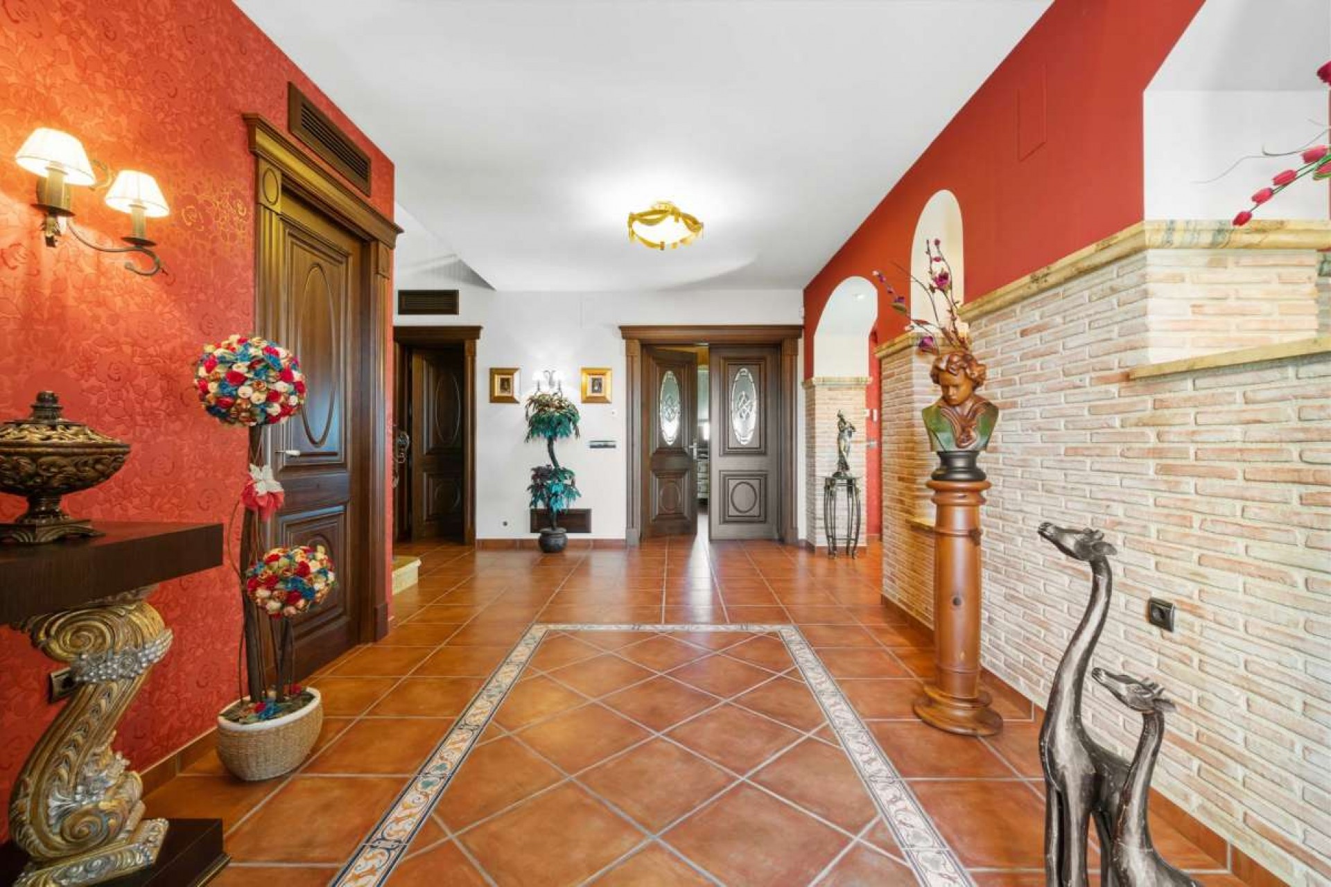 Resale - Villa -
Molins - Inland