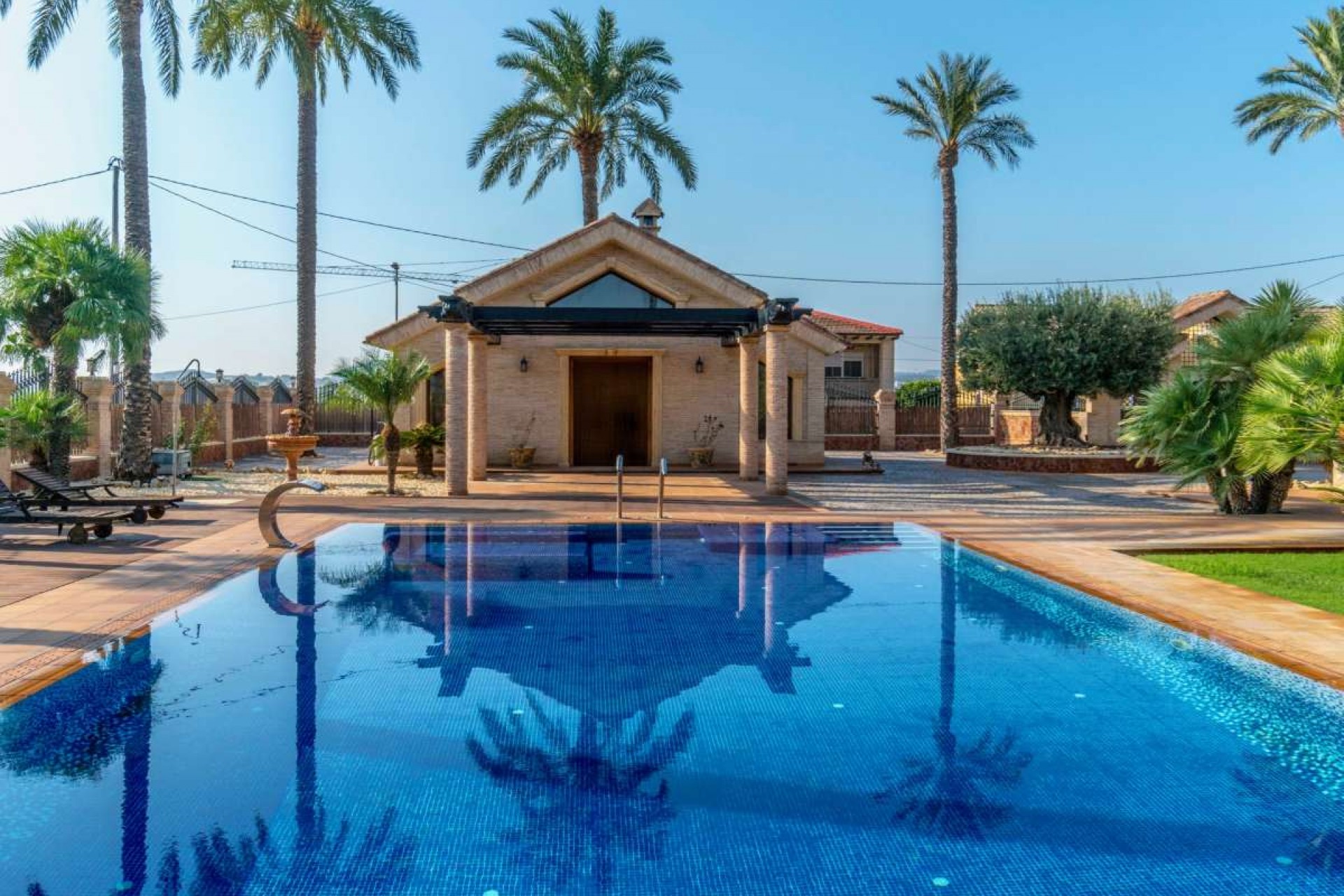 Resale - Villa -
Molins - Inland