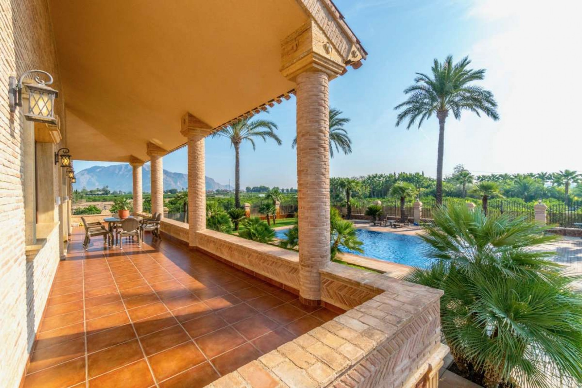 Resale - Villa -
Molins - Inland