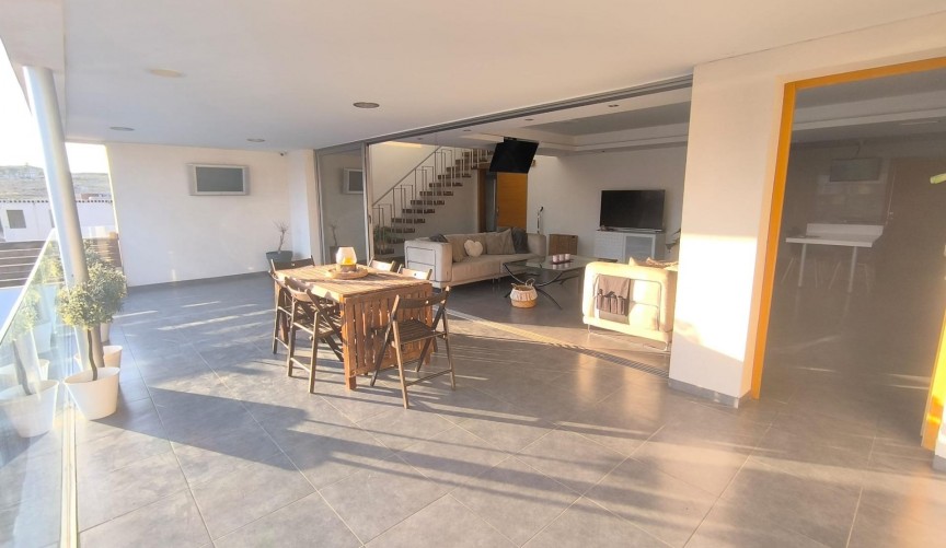 Resale - Villa -
Monforte del Cid - Monte Cid