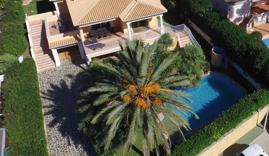 Resale - Villa -
Moraira - Costa Blanca