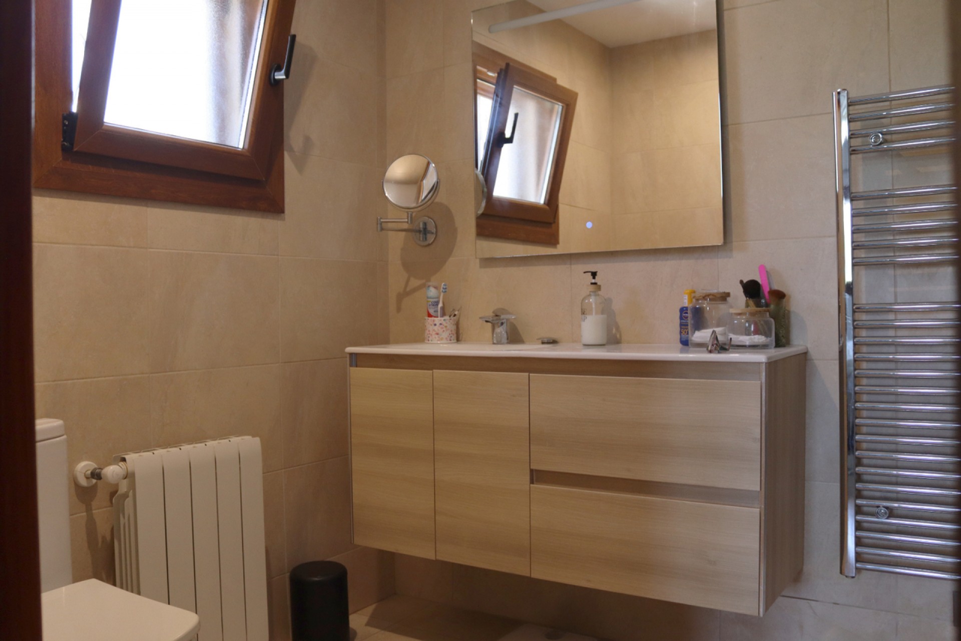 Resale - Villa -
Orba - Inland