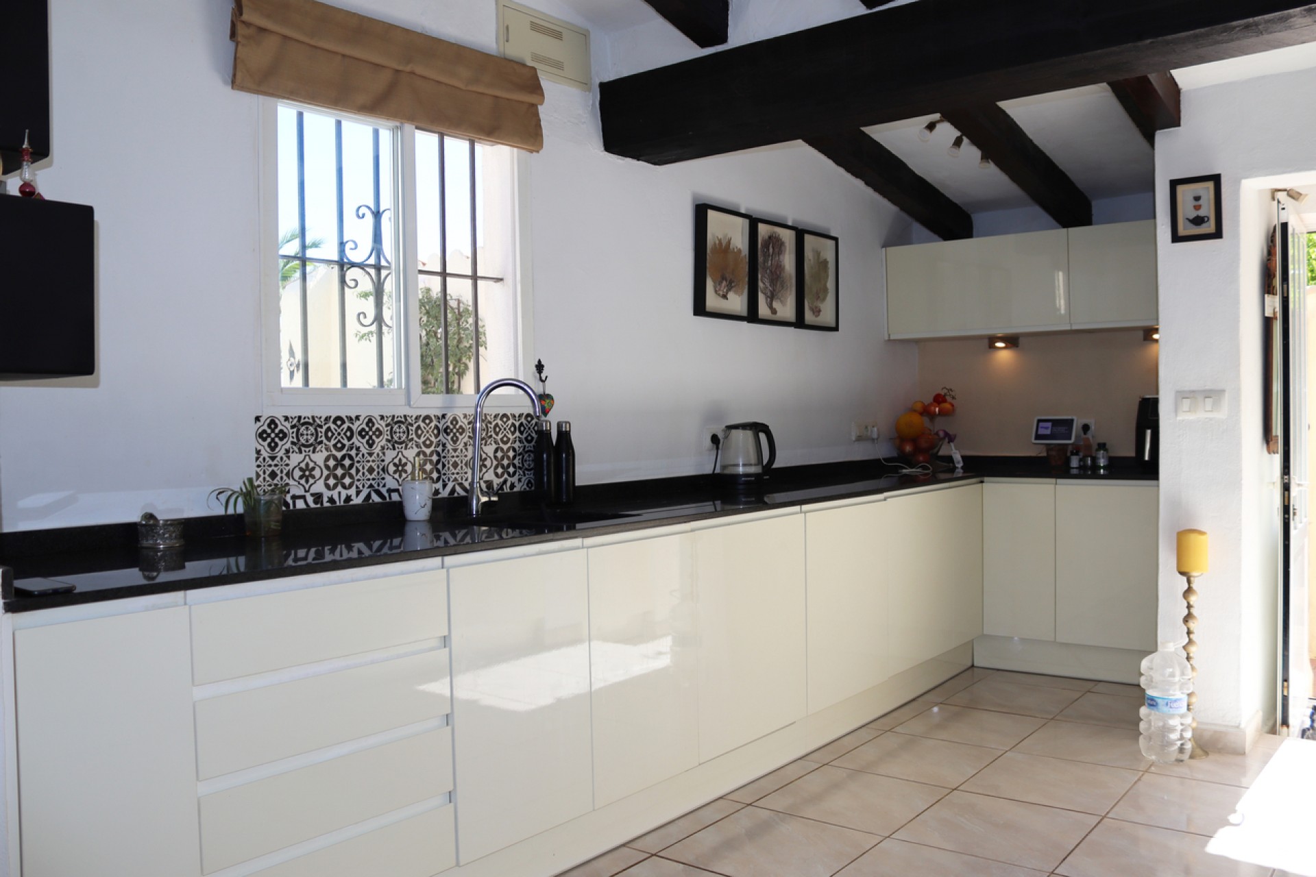 Resale - Villa -
Orba - Inland