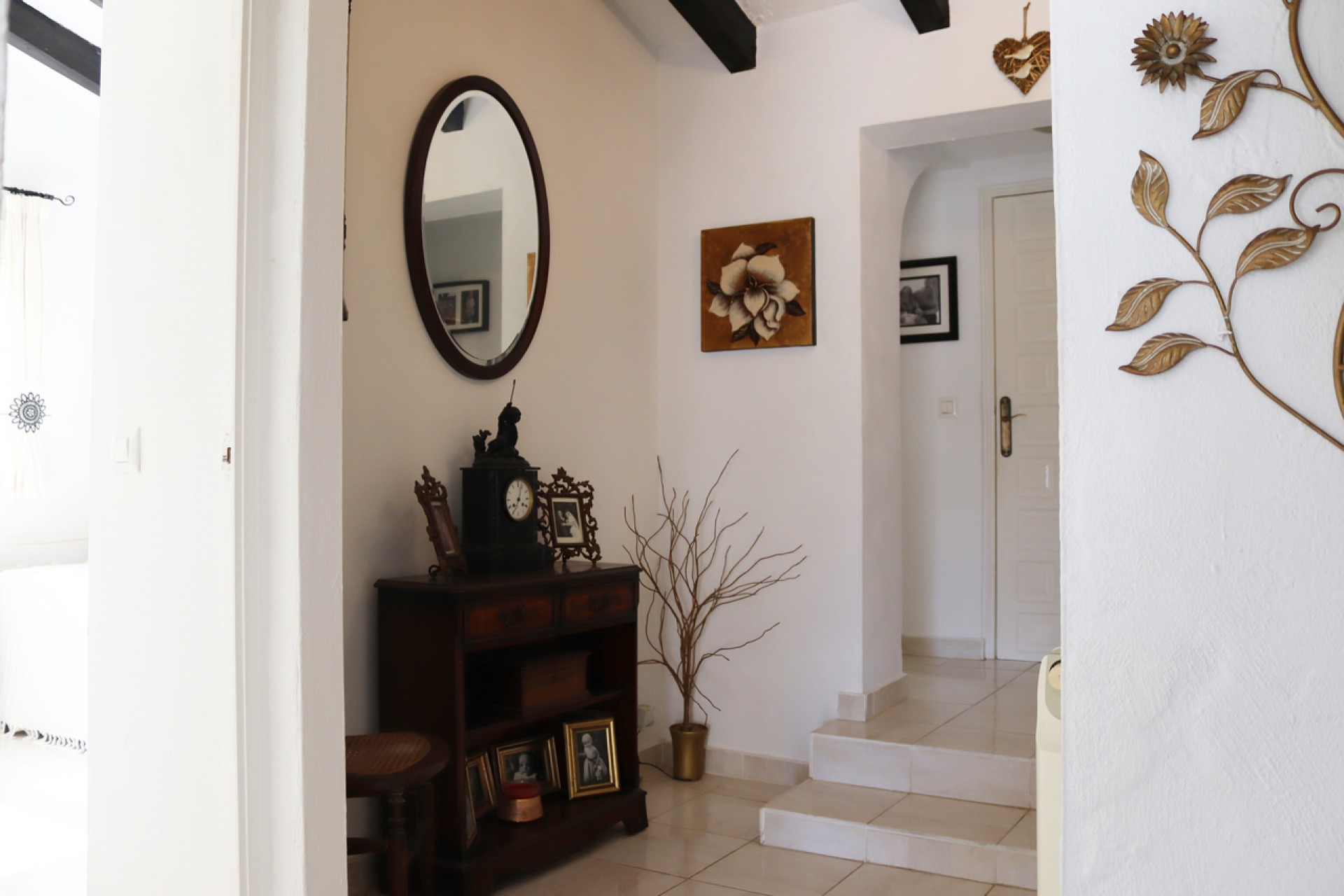 Resale - Villa -
Orba - Inland