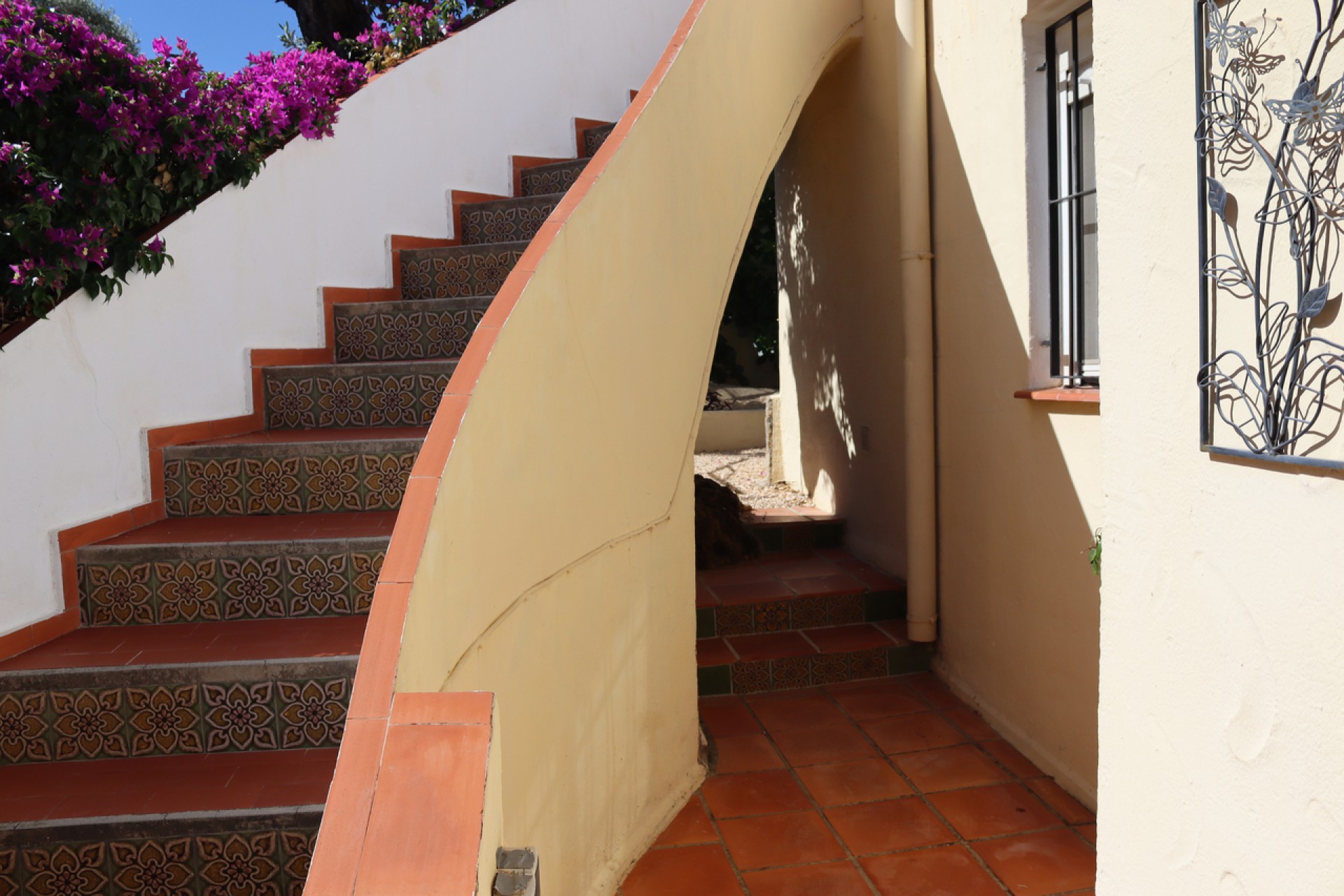 Resale - Villa -
Orba - Inland