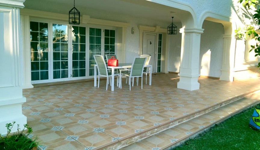 Resale - Villa -
Orihuela Costa - Cabo Roig