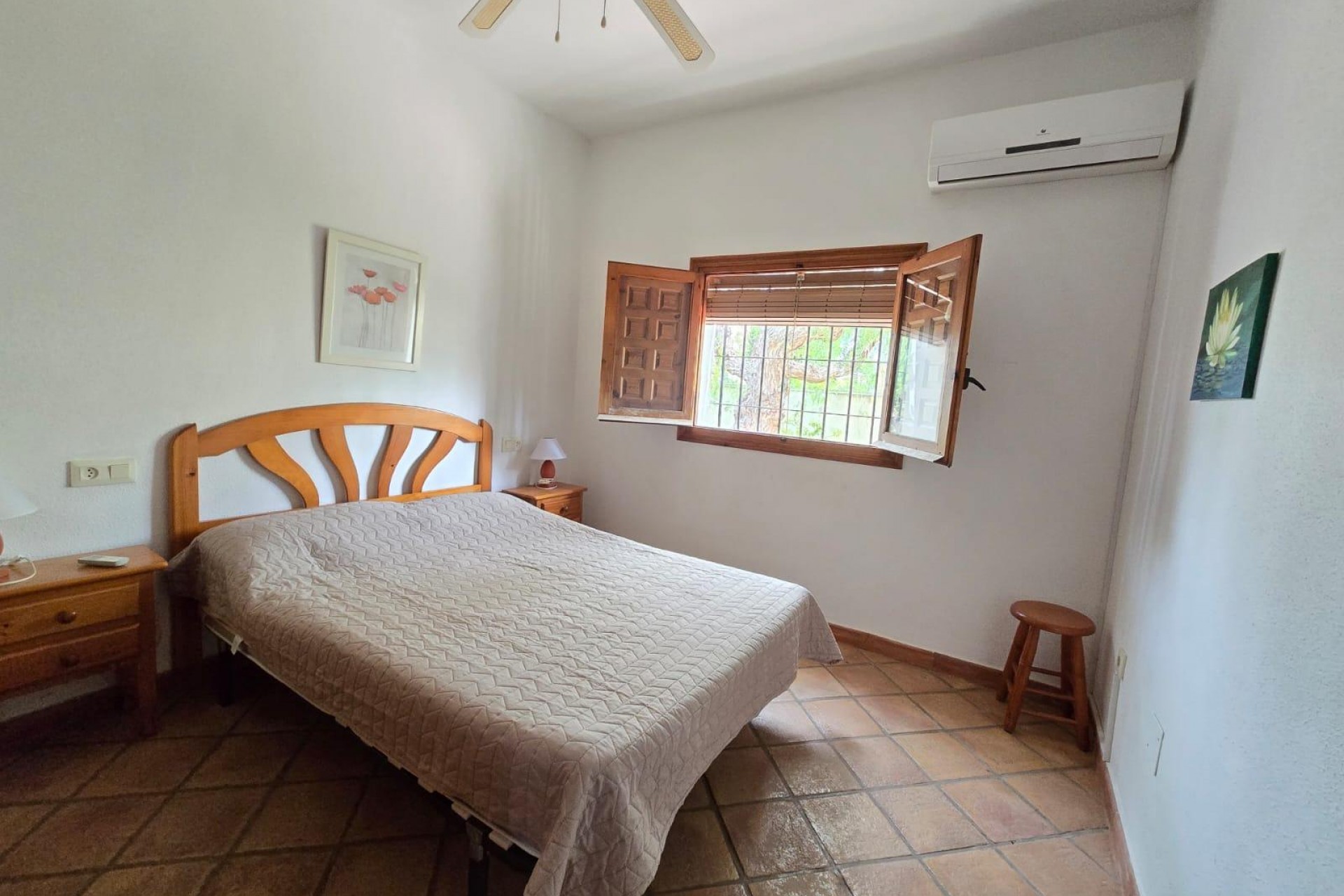 Resale - Villa -
Orihuela Costa - Cabo Roig