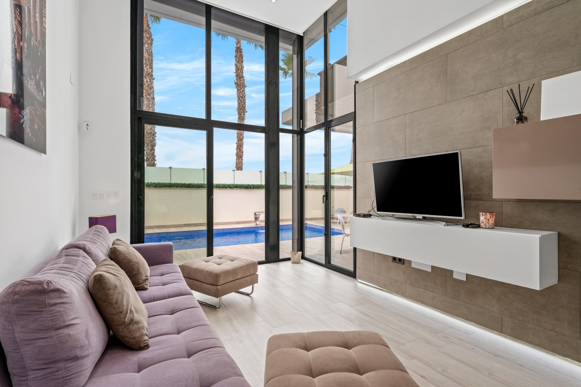 Resale - Villa -
Orihuela Costa - Cabo Roig