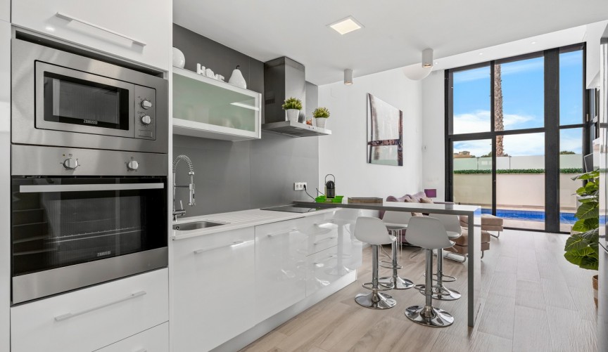 Resale - Villa -
Orihuela Costa - Cabo Roig