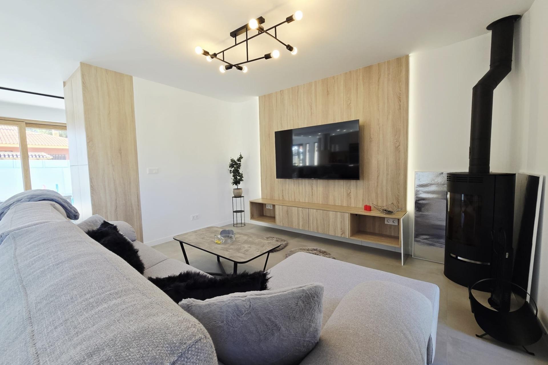 Resale - Villa -
Orihuela Costa - Cabo Roig
